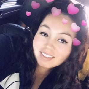 Meet your Posher, Candi